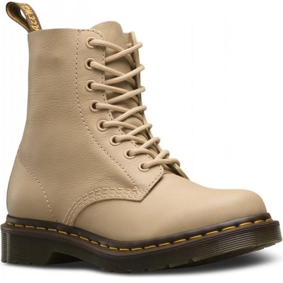 dr martens pascal beige